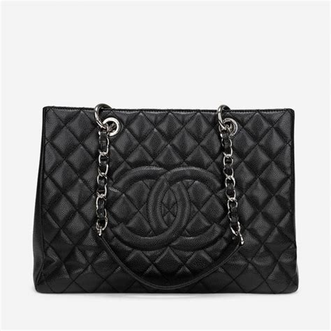 chanel gst caviar bag size 25.5x16x7 cm